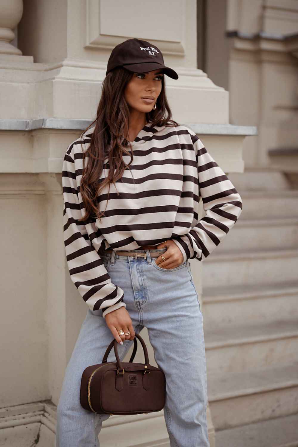 Sweatshirt model 218185